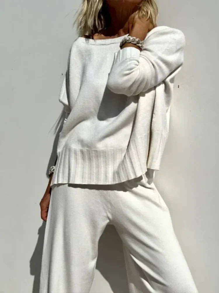 Ensemble Femme : Haut Col Rond & Pantalons Amples
