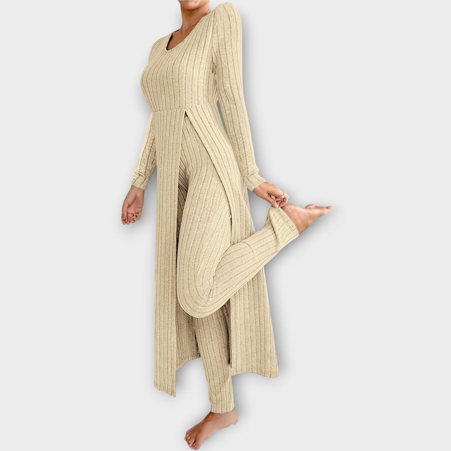 Ensemble de détente en tricot côtelé avec tunique fendue