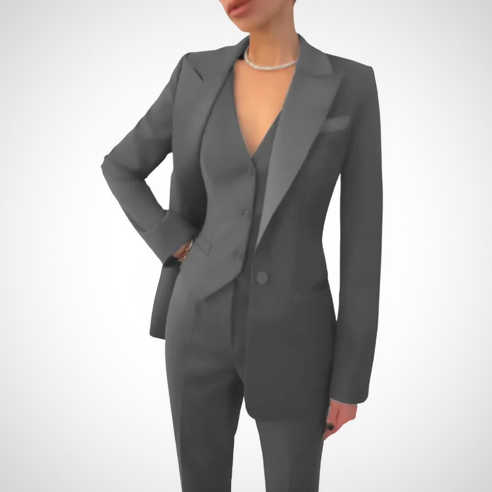 Ensemble femme trois pièces sur mesure