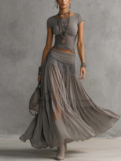 Alba - Ensemble complet avec top gris à panneaux en dentelle et jupe longue plissée