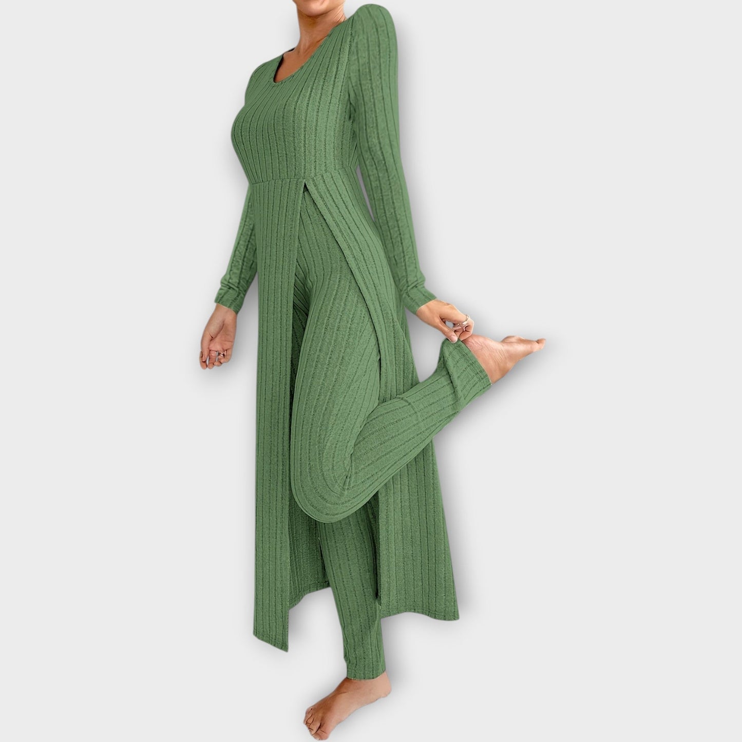 Ensemble de détente en tricot côtelé avec tunique fendue