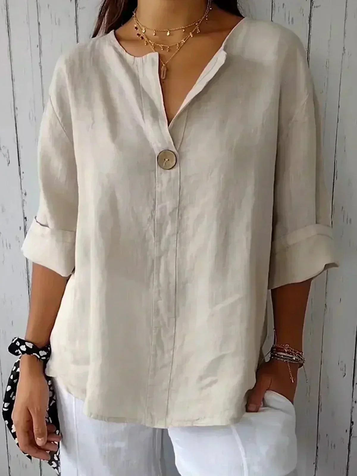 Jessa - La blouse décontractée col V