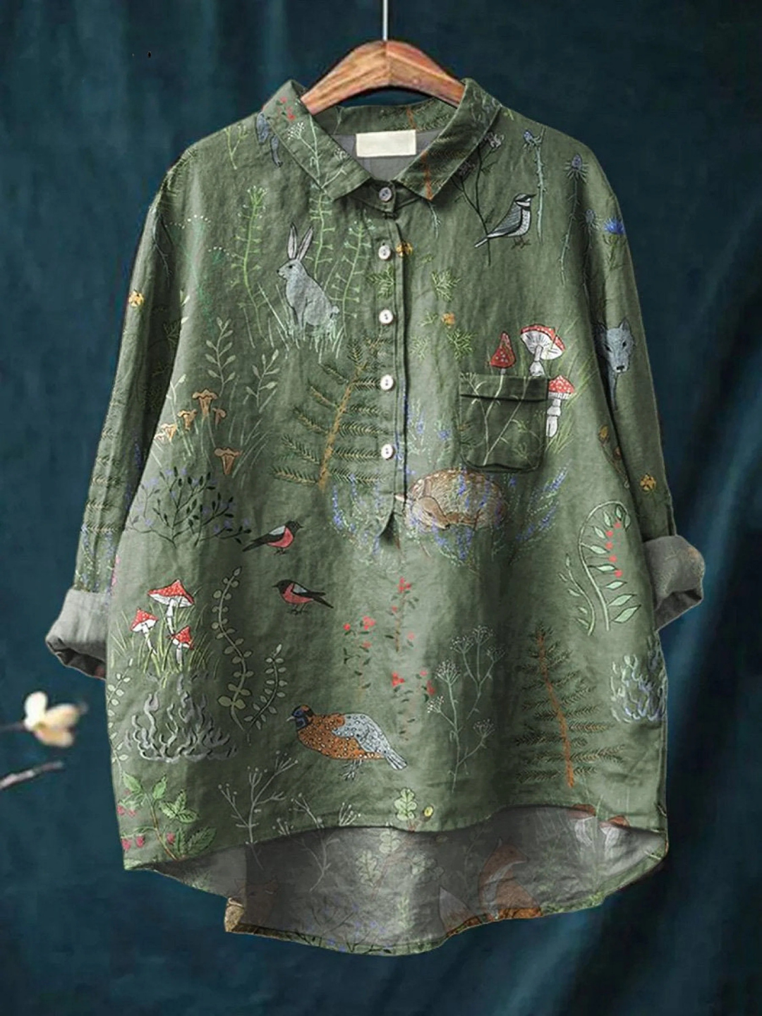 Averill | Chemise décontractée pour femmes avec motif répété de forêt et d'animaux