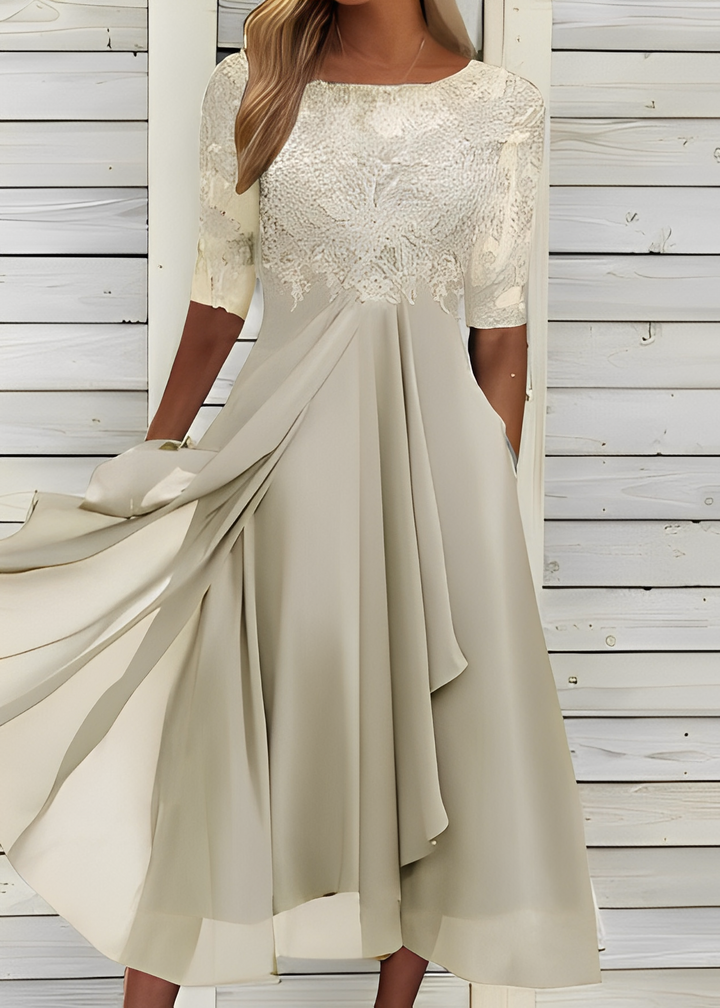 Colleen - Élégant, robe en dentelle coupée pour femmes