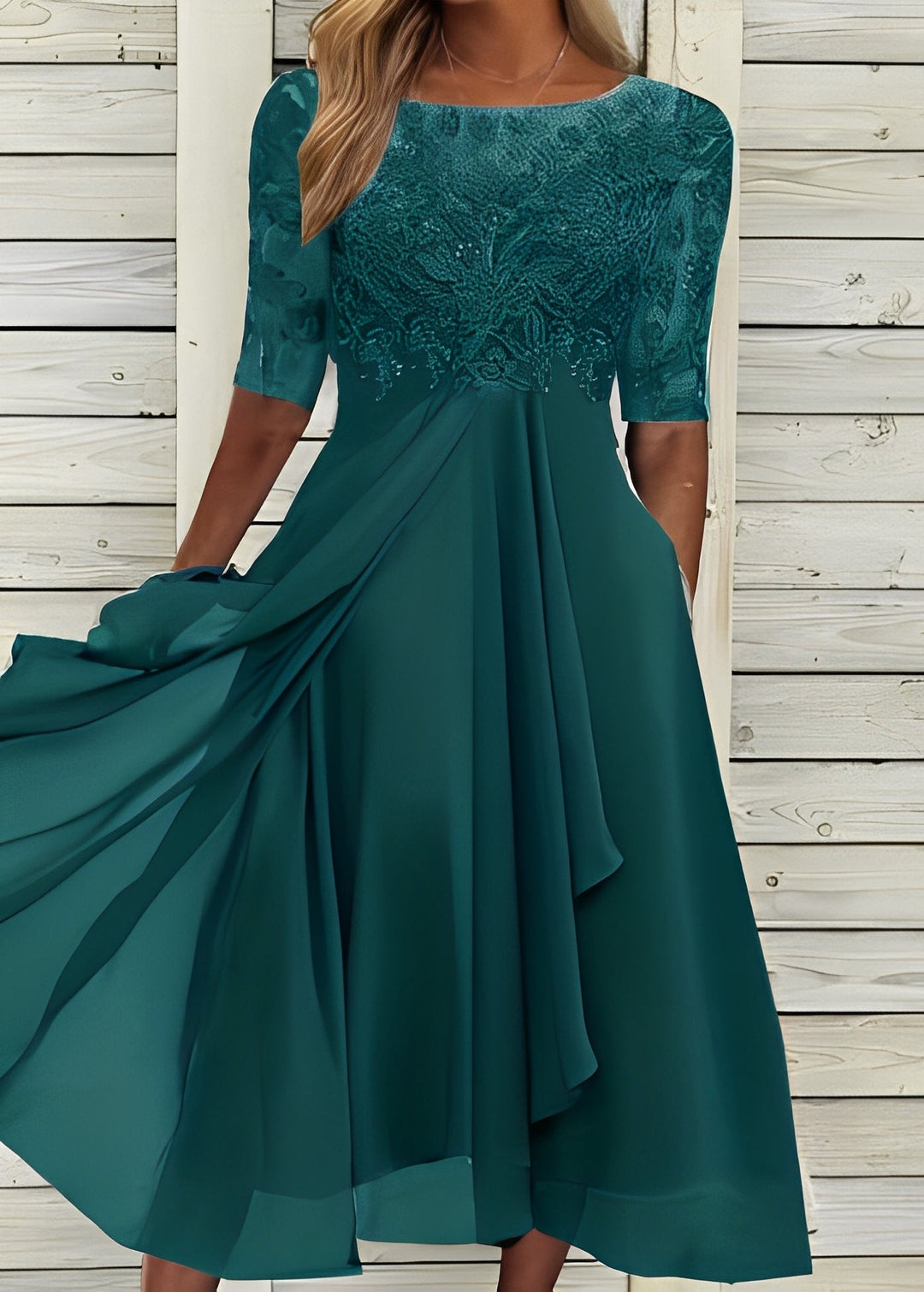 Colleen - Élégant, robe en dentelle coupée pour femmes