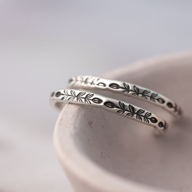 Boucles d'oreilles créoles argentées uniques