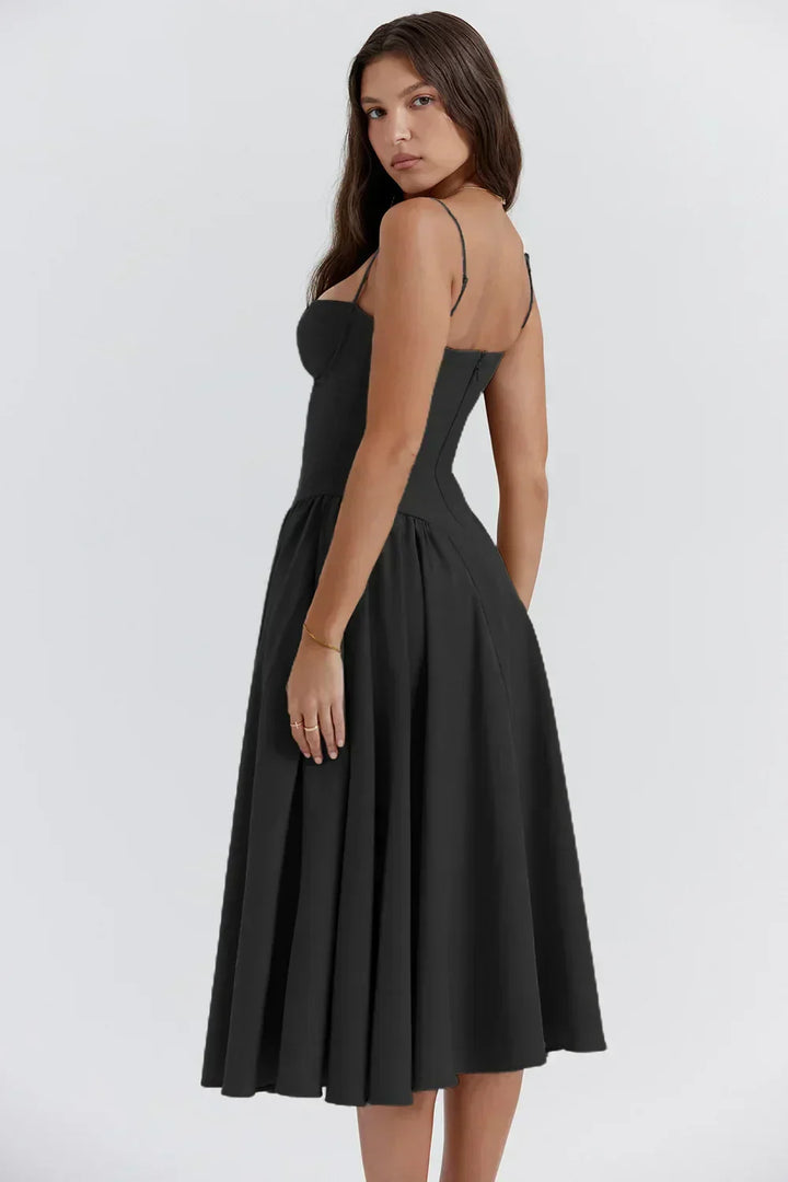 Cheri - Robe midi à bretelles et dos ouvert