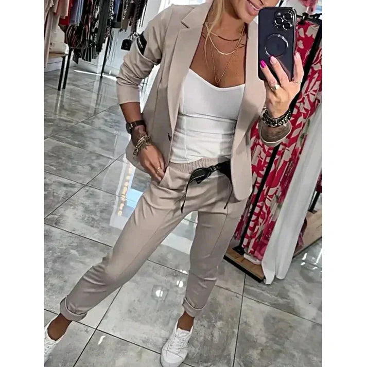 Ariane | Ensemble Blazer et Pantalon Élégant