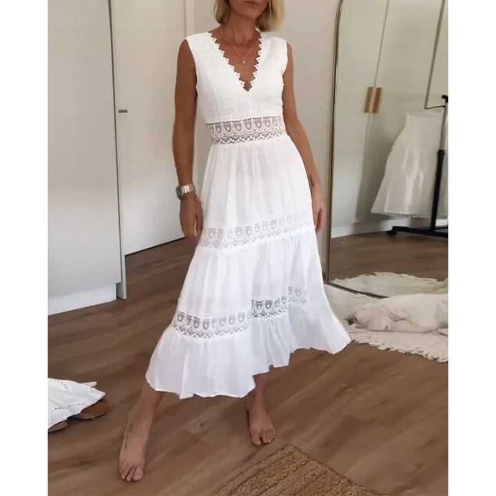 Aurélie™ | Robe en Dentelle Élégante avec Décolleté en V