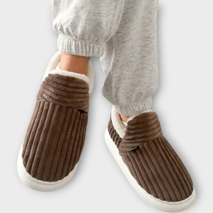 Chaussons orthopédiques chauds
