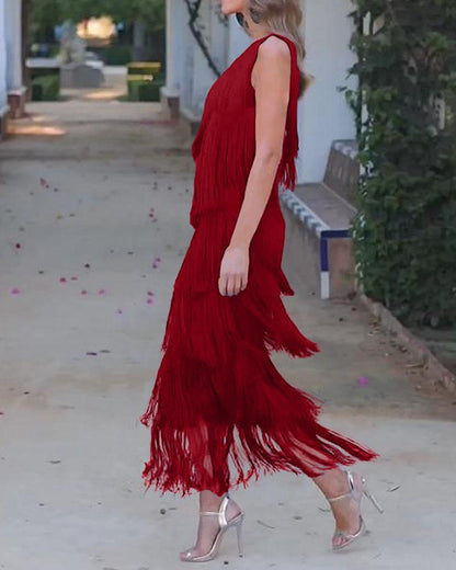 Robe à franges élégante Maya avec épaules dénudées