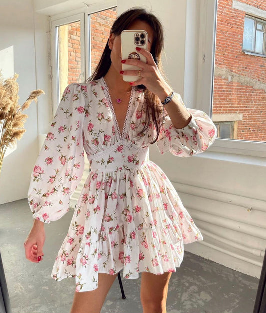 Robe Mini Fleurie pour Femmes avec Manches Longues Bouffantes et Décolleté en V