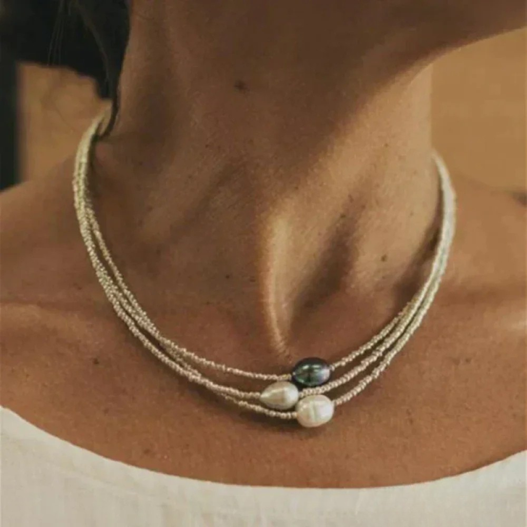 Collier de perles de style ancien