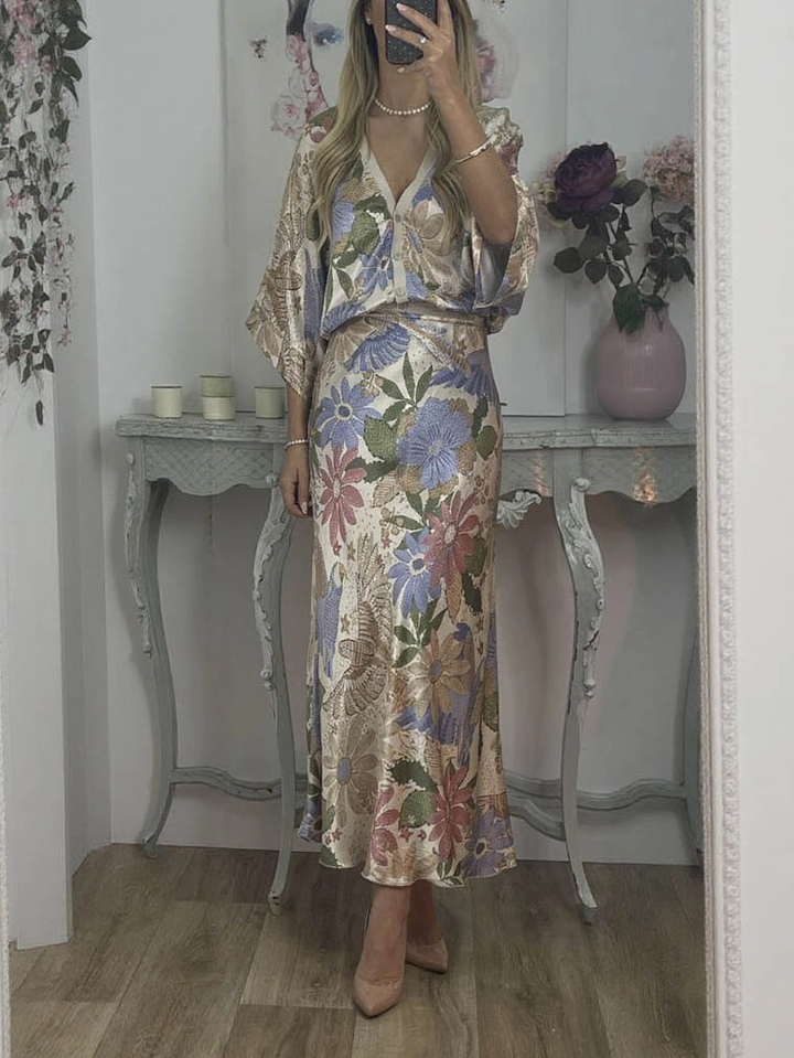 Chemisier Off-Shoulder en Satin Imprimé Floral Exquis