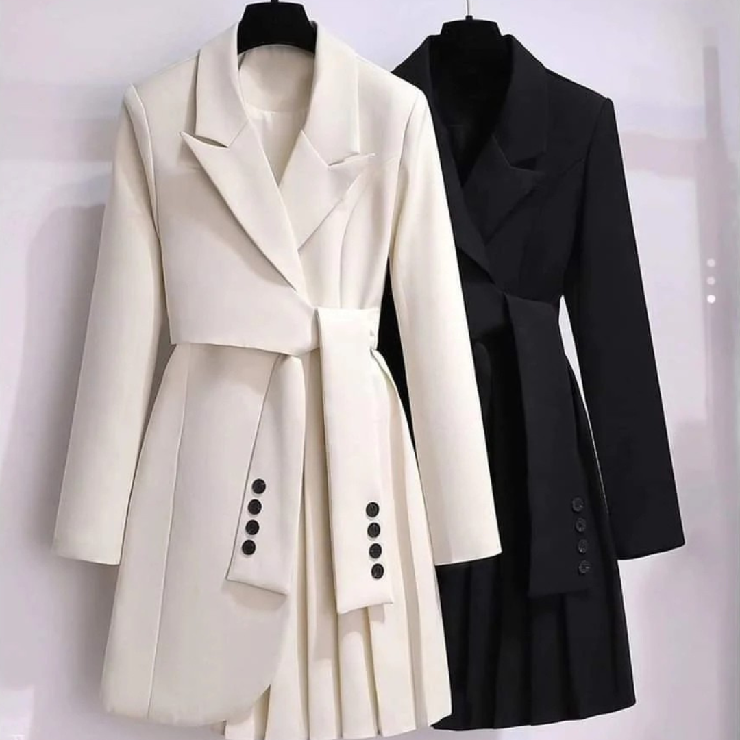 Élodianne™ – Le manteau ceinturé qui allie élégance et modernité