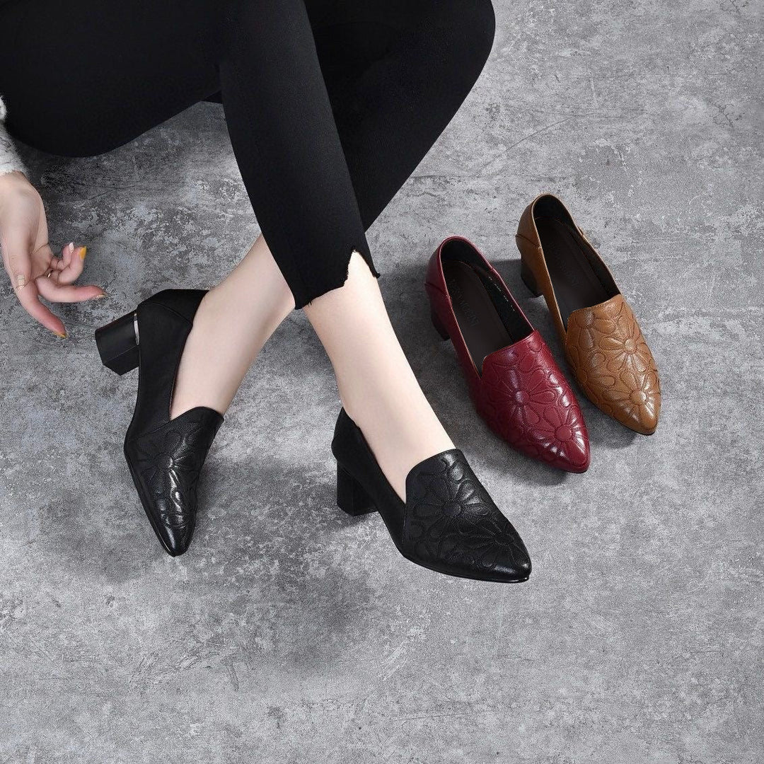 Broderyn™ | Escarpins Floraux Élégants Embossés