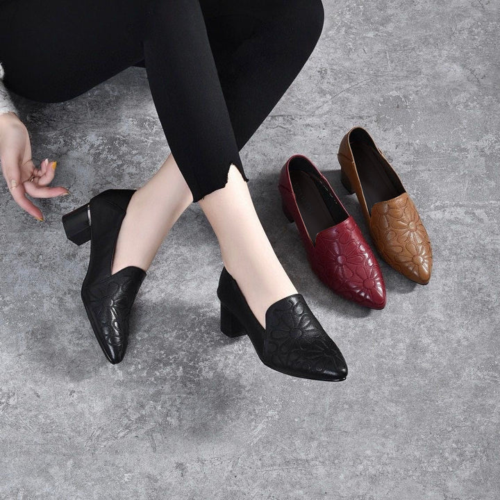 Broderyn™ | Escarpins Floraux Élégants Embossés
