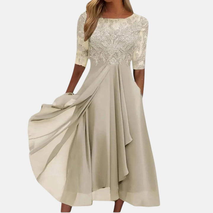 Chloe | Robe en Dentelle Élégante