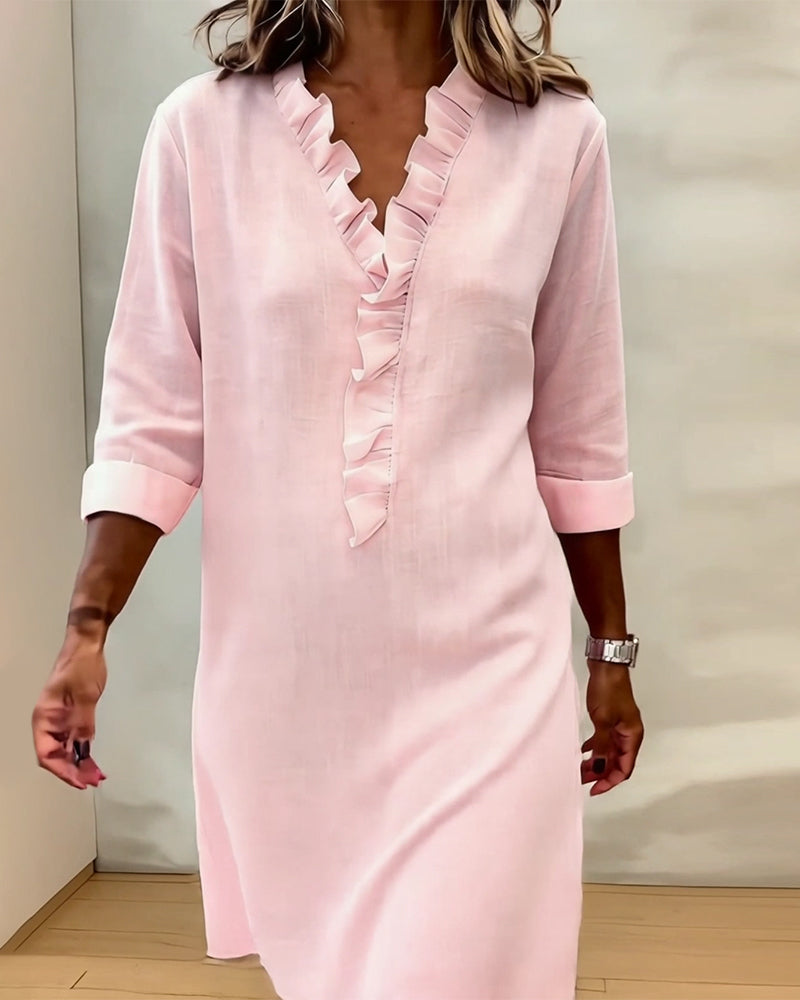 Robe unie à col V volanté