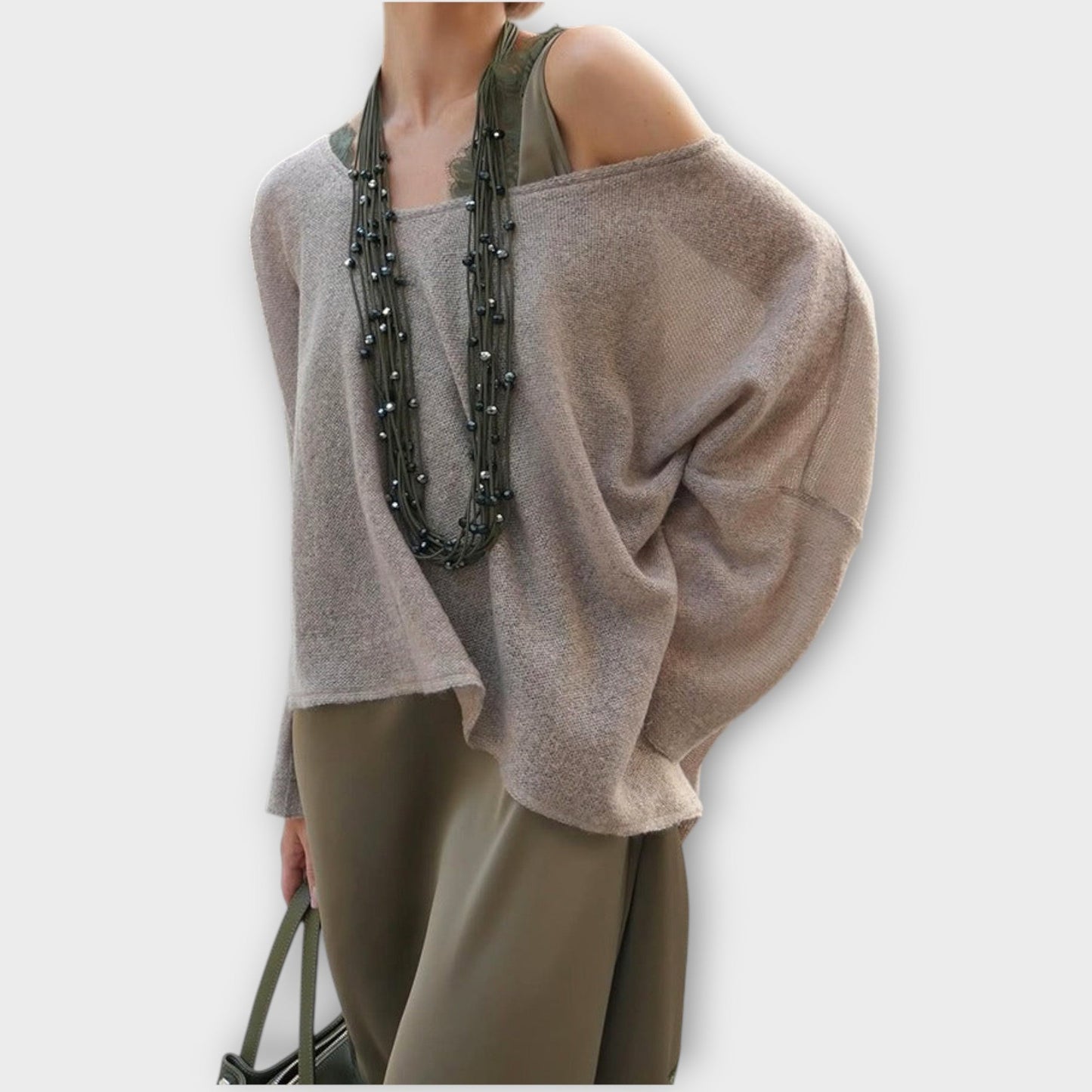 Jupe Midi en Satin avec Ourlet en Dentelle et Pull Détendu