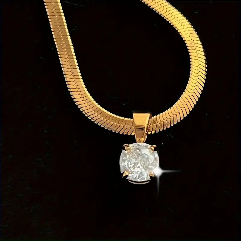 Collier élégant avec un pendentif en zircon | Or