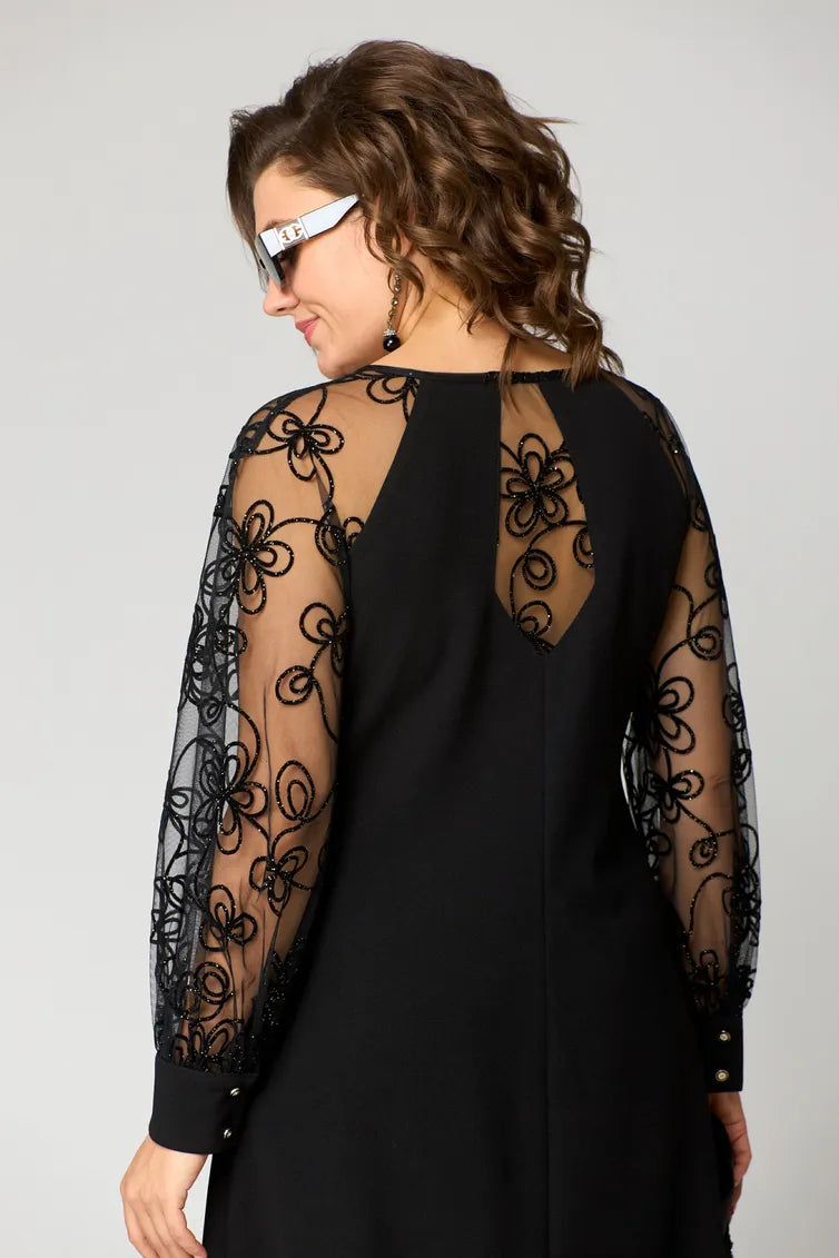Elara - Robe avec Manches en Dentelle