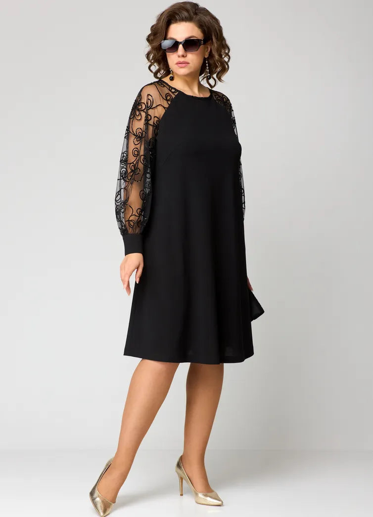 Elara - Robe avec Manches en Dentelle