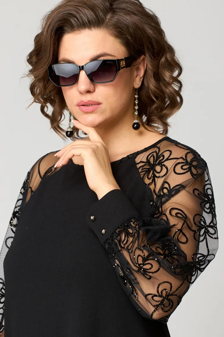 Elara - Robe avec Manches en Dentelle