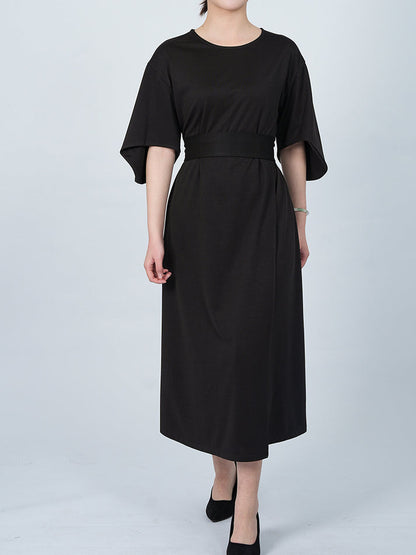 Robe élégante avec manches bouffantes