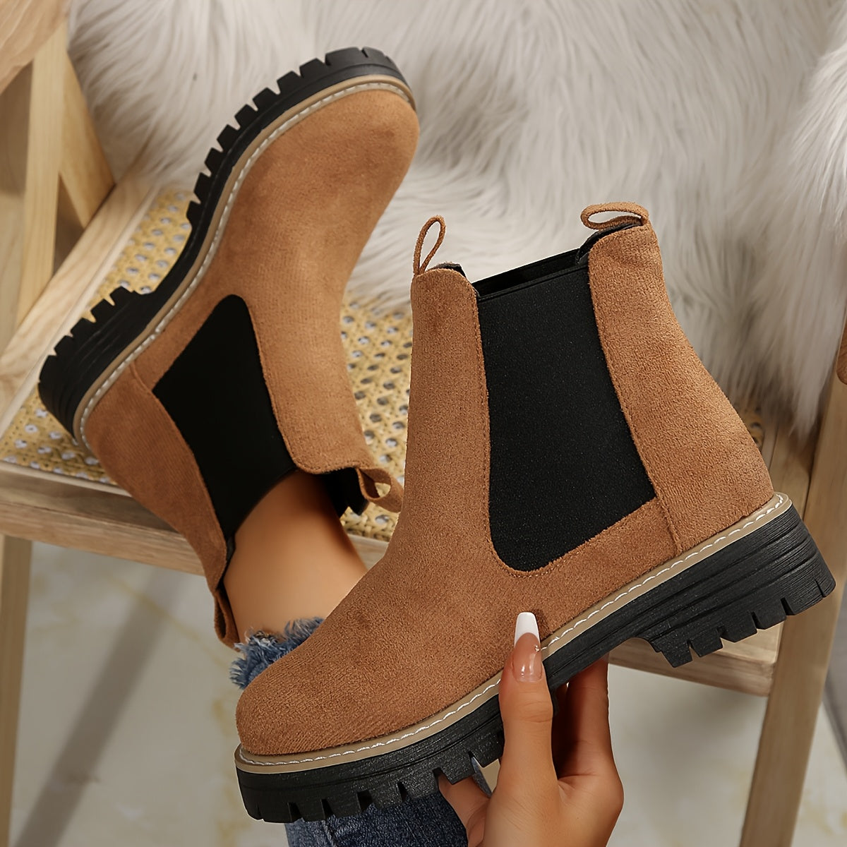 Bottines pour femmes en couleur unie avec semelle épaisse