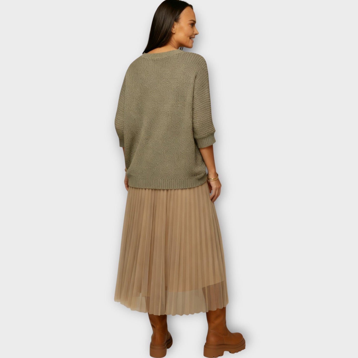 Ensemble Haut en Tricot et Jupe Midi Plissée