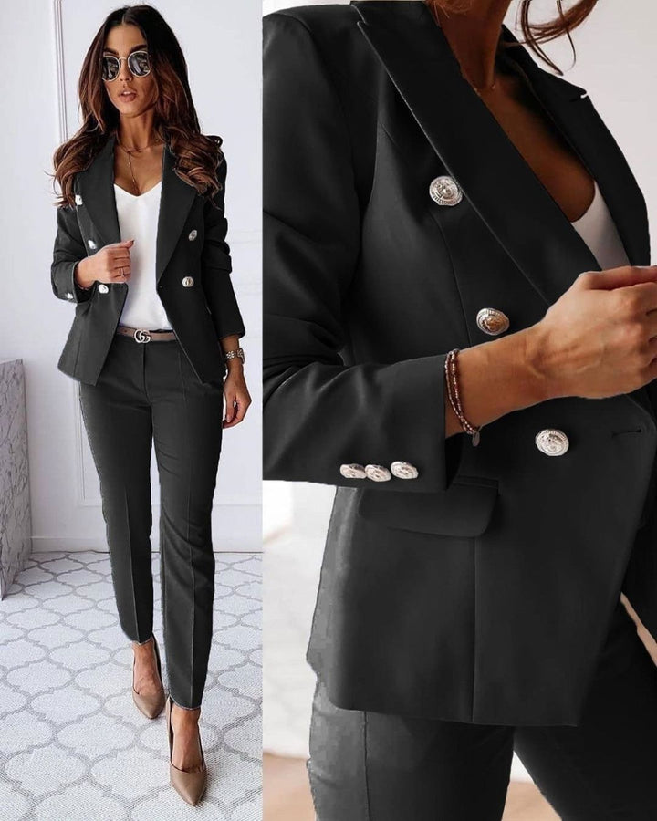 Costume Femme Double Boutonnage – Blazer Sur Mesure & Pantalons Élégants