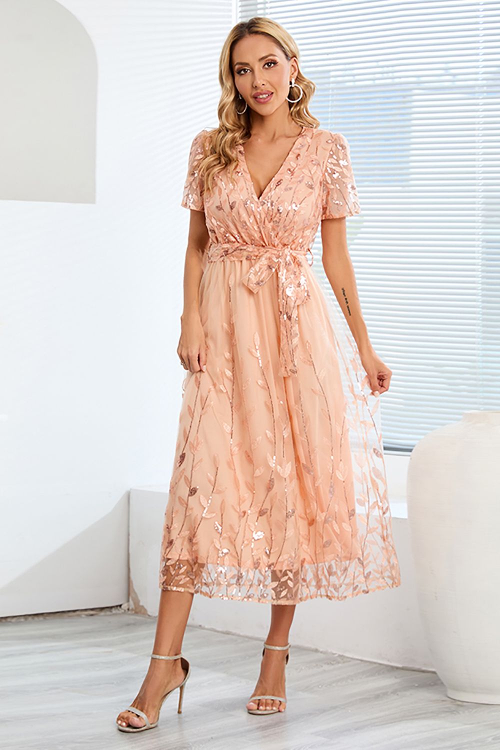 Robe Estiva Élégante et Intemporelle - Coupe Fluide Sophistiquée
