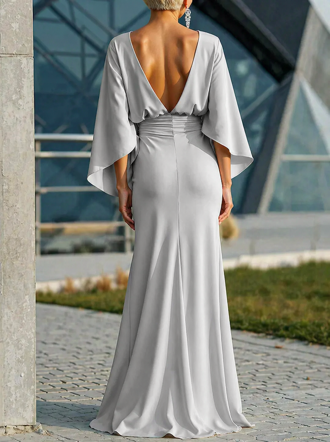 Claudia | Robe élégante sans manches avec décolleté en V