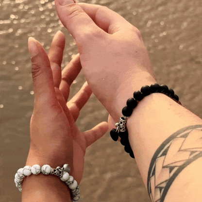 BRACELETS AMORE - Howlite & Onyx