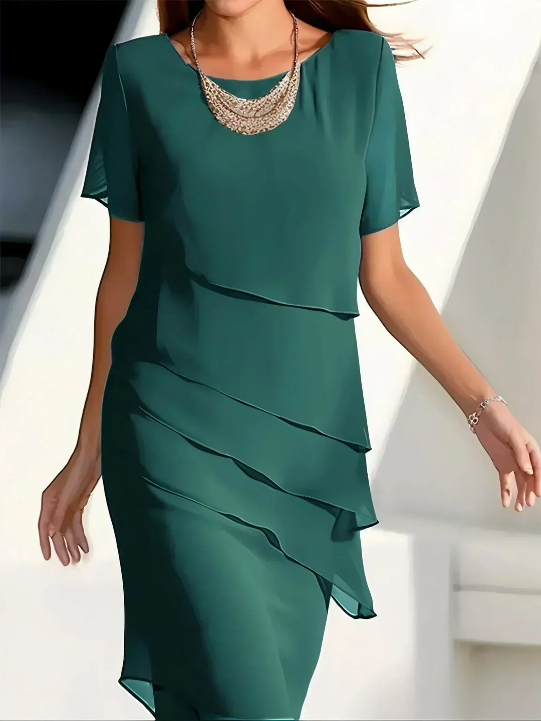 Anastasia | Robe Midi Luxueuse à Couches