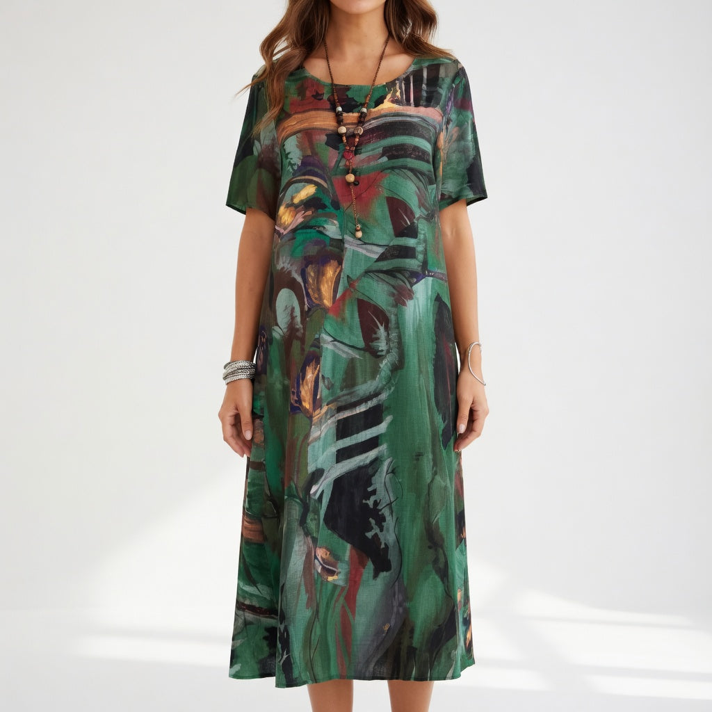 Robe longue fluide avec impression artistique — Élégance bohémienne estivale