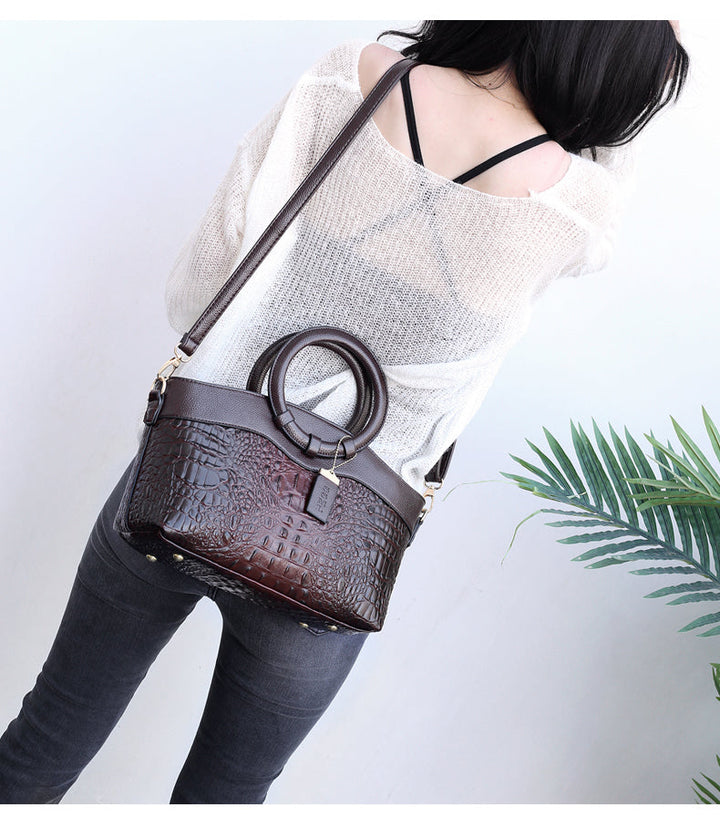 Alfrida | Sac élégant avec une impression crocodile sophistiquée
