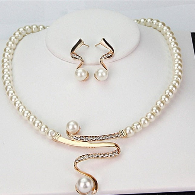 Collier de Perles Naturelles + Ensemble Boucles d'Oreilles