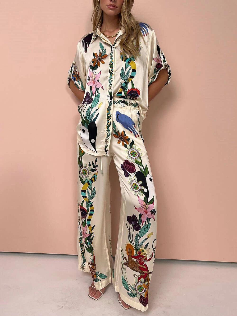 Nika | Ensemble de chemise et pantalon en satin avec imprimé unique Vibes Resort