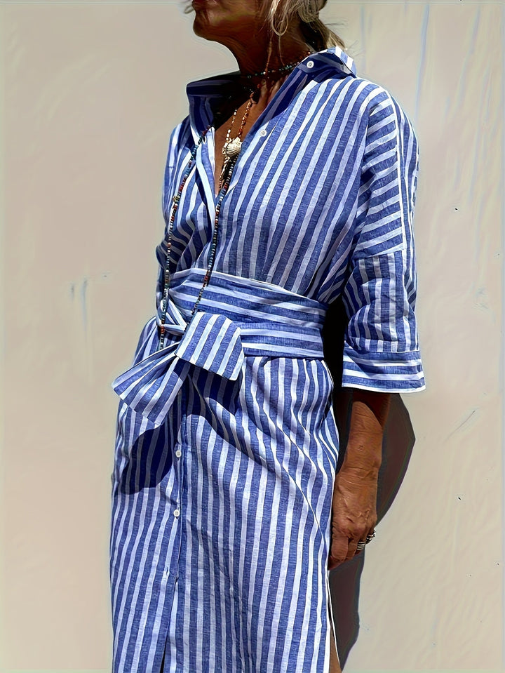 CHRISTINE | ROBE À IMPRIMÉ RAYÉ AVEC FERMETURE À BOUTONS ET CEINTURE