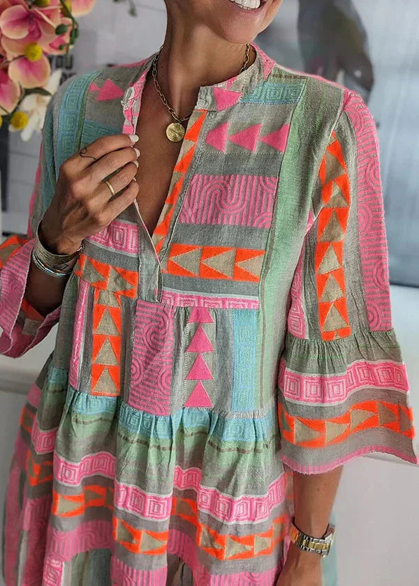 Ava | Robe d'été en chanvre chic à décolleté en V