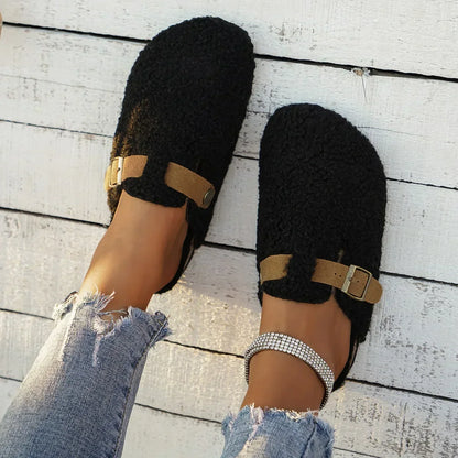 Chaussons pour Femmes avec Détail de Boucle et Confort Doux et Accueillant
