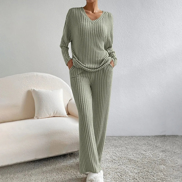 CALYNTHA – ENSEMBLE DEUX PIÈCES EN TRICOT À COL EN V