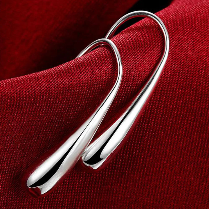 Boucles d'oreilles créoles en argent sterling en forme de goutte d'eau