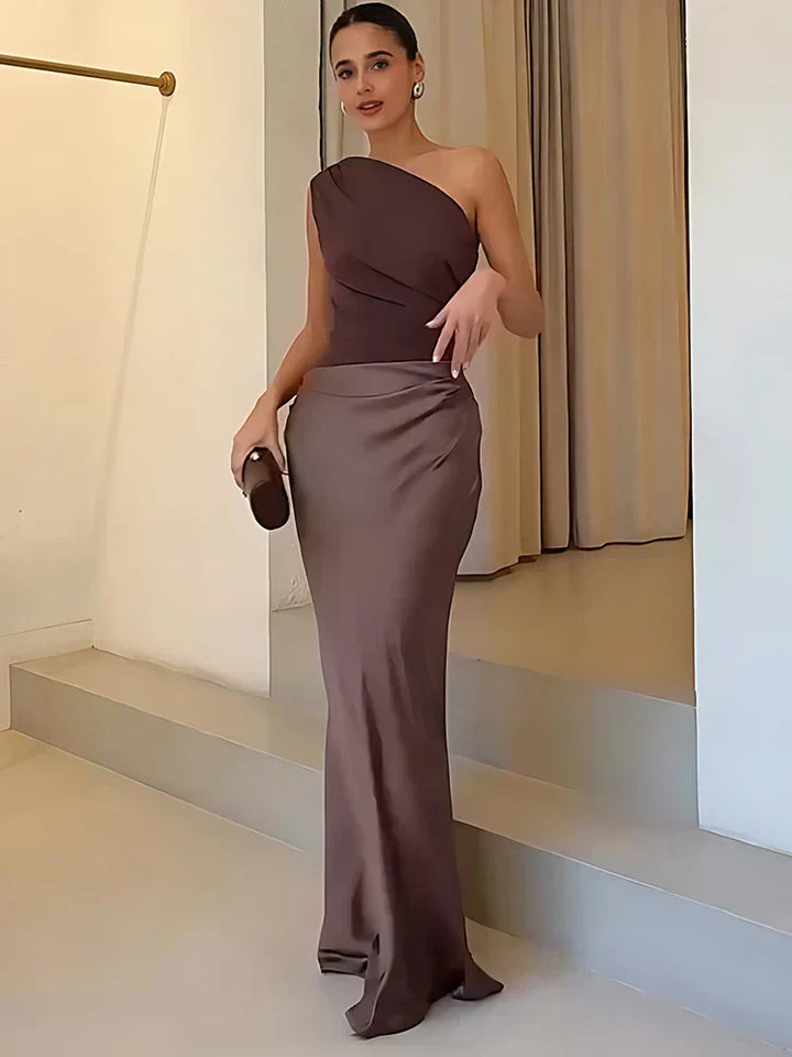 Ashley | Robe Maxi avec une Ceinture en Satin