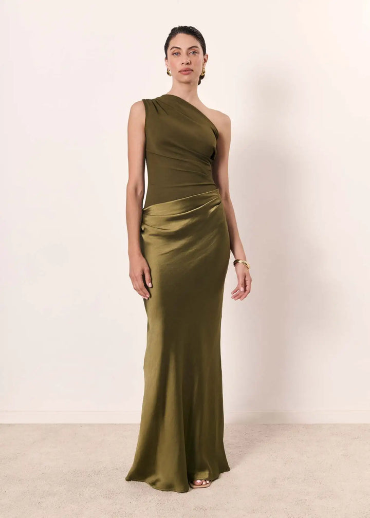 Ashley | Robe Maxi avec une Ceinture en Satin