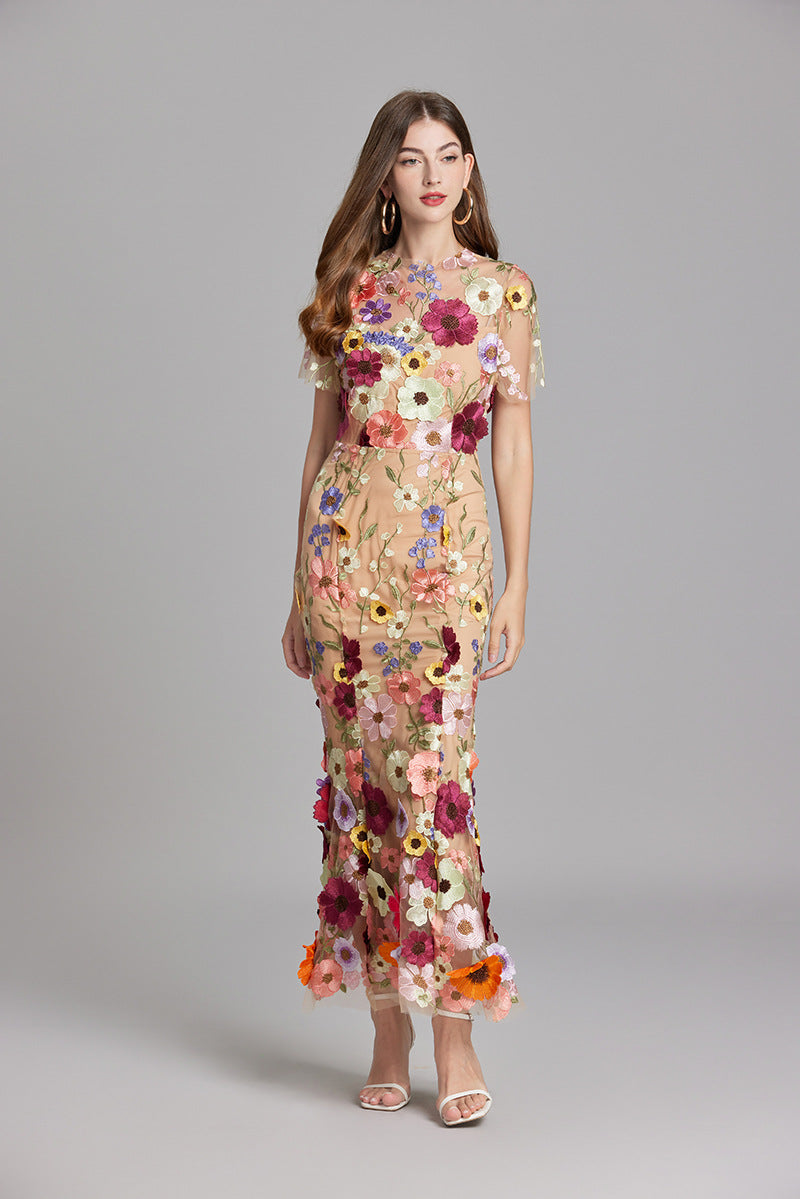 Andrea - Robe maxi transparente avec broderie délicate