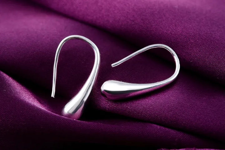 Boucles d'oreilles créoles en argent sterling en forme de goutte d'eau