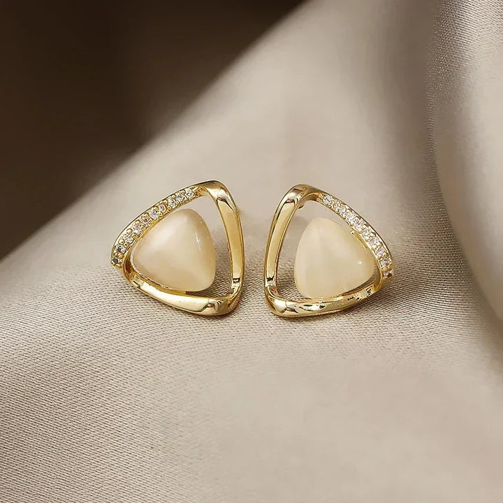 Boucles d'oreilles sophistiquées en opale triangulaire et cristal